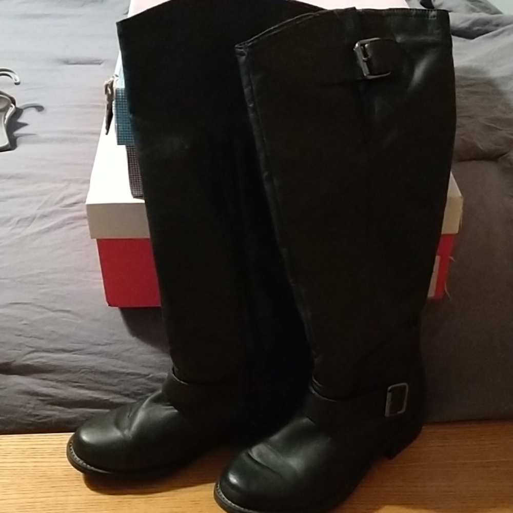 Long biker boots